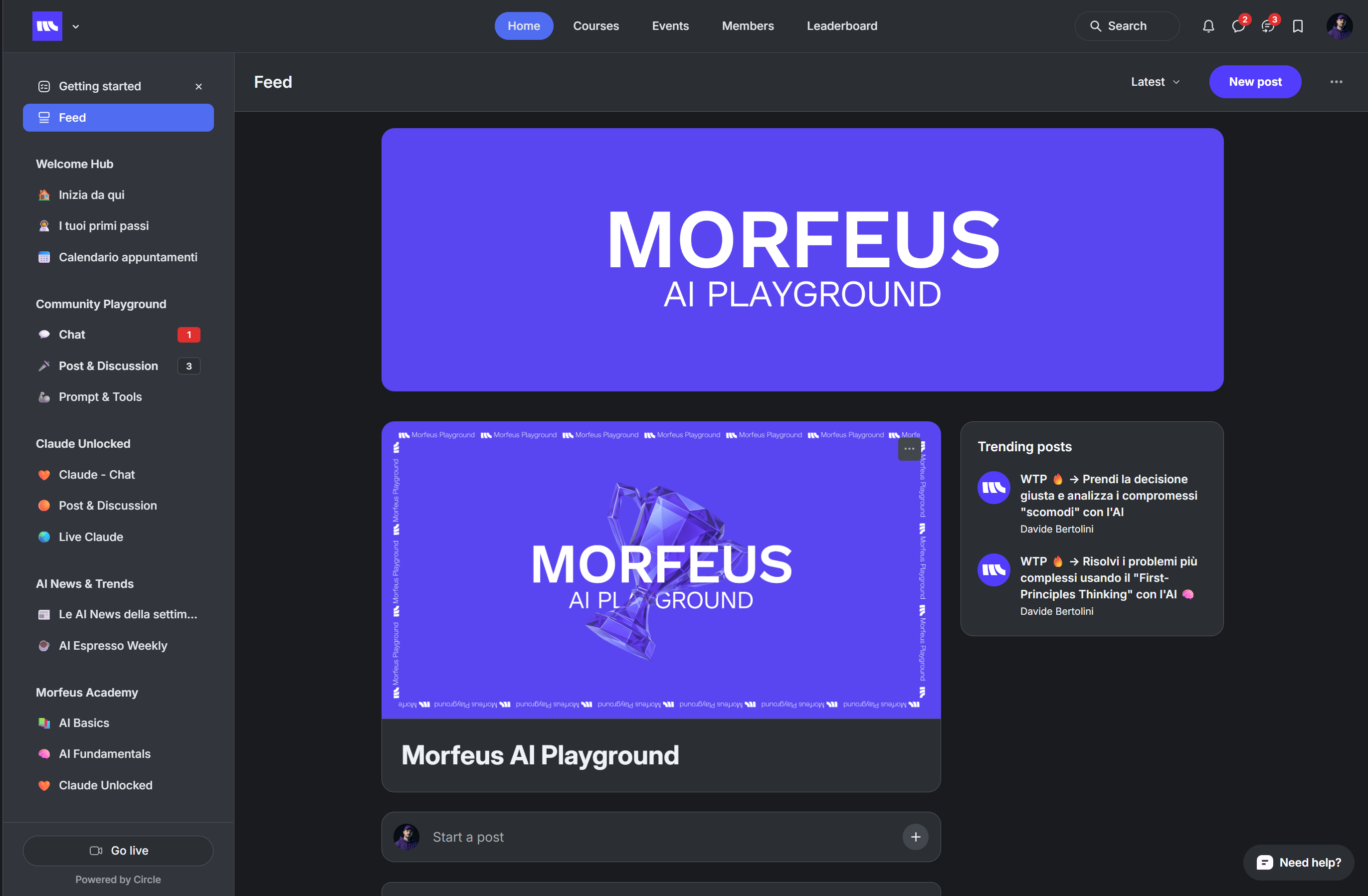 Il feed del Playground: nella colonna di sinistra gli spazi della community, al centro i post dei membri.